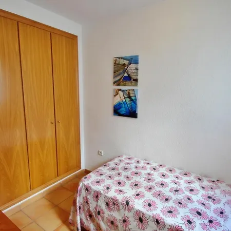 Isabella - Seaview In Apartment